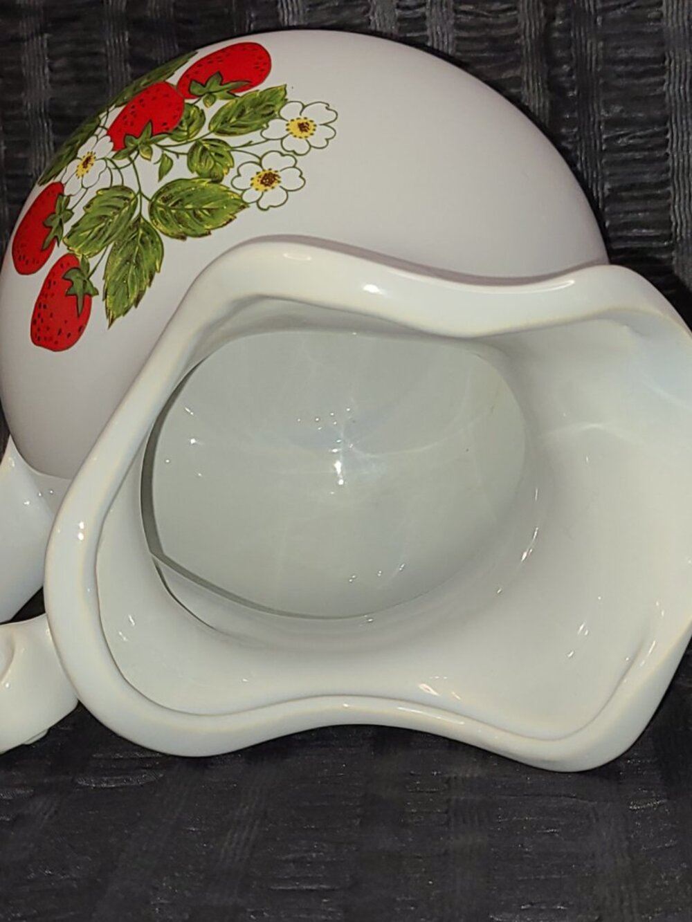 McCoy Vintage Ceramic Pottery Strawberry White Pitcher 7515 7.5"H - Picture 8 of 11